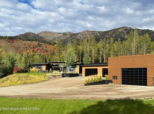 206 Windsong Way, Alpine, WY 83128