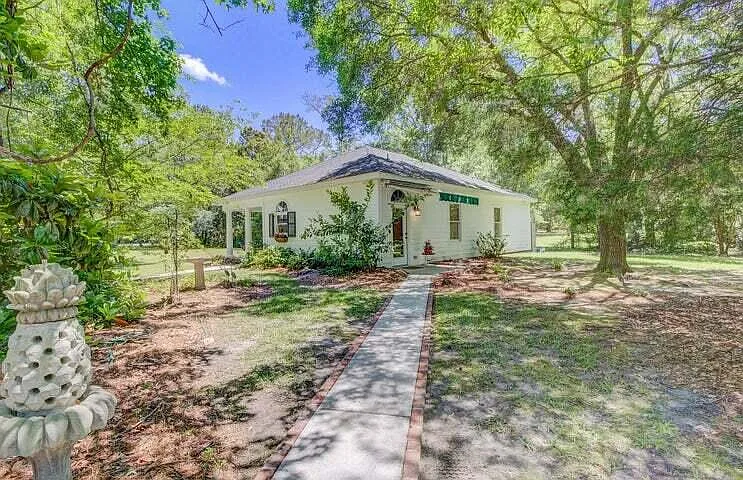 204 Salisbury Dr — Photo 21