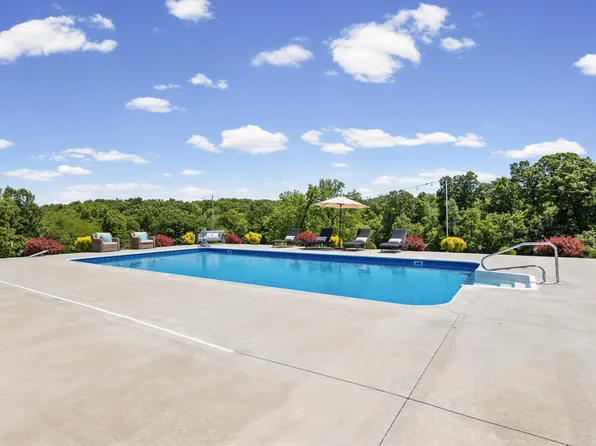 8500 W Graham Rd, Rocheport, MO 65279
