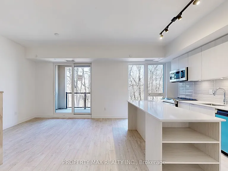 170 Clonmore Dr #9 — Photo 10