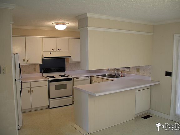 2nd image of 301 Warner Dr
