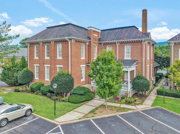 125 Academy St, Salem, VA 24153