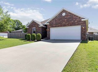 4727 Sadie St, Springdale, AR 72762