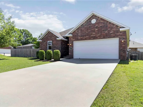 4727 Sadie St, Springdale, AR 72762