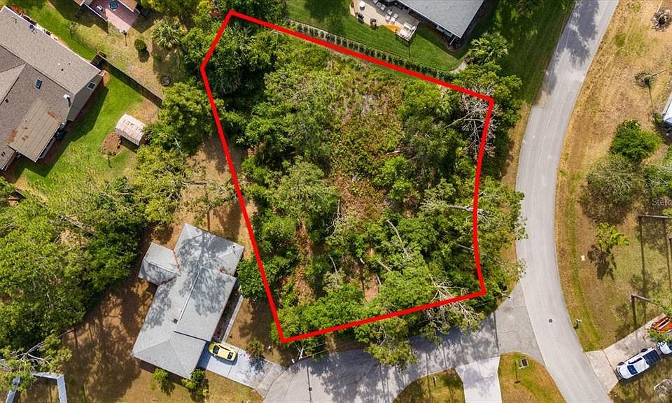 1st image of 2 Welling Pl #12