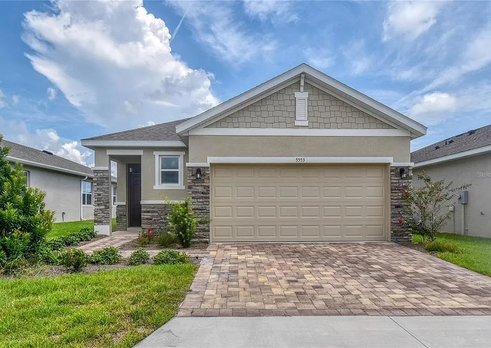 5553 NW 40th Loop