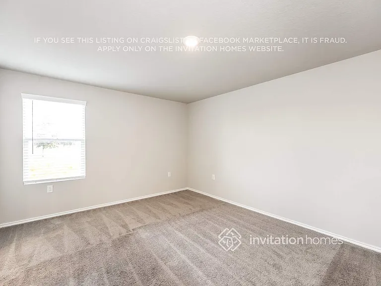 13427 Ashworth Blvd — Photo 9