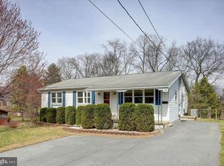 14 W Grandview Ave, Mercersburg, PA 17236