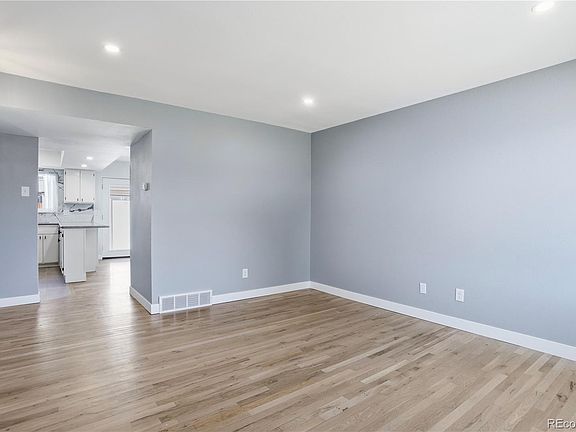 4th image of 610 S Xenon Court