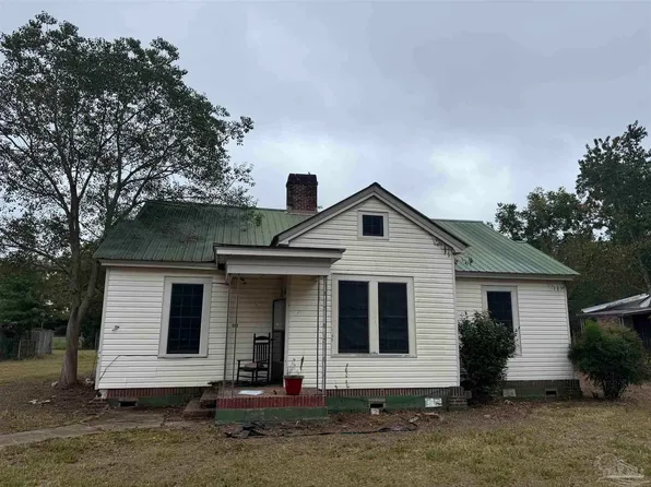 103 Forest Ave, Atmore, AL 36502