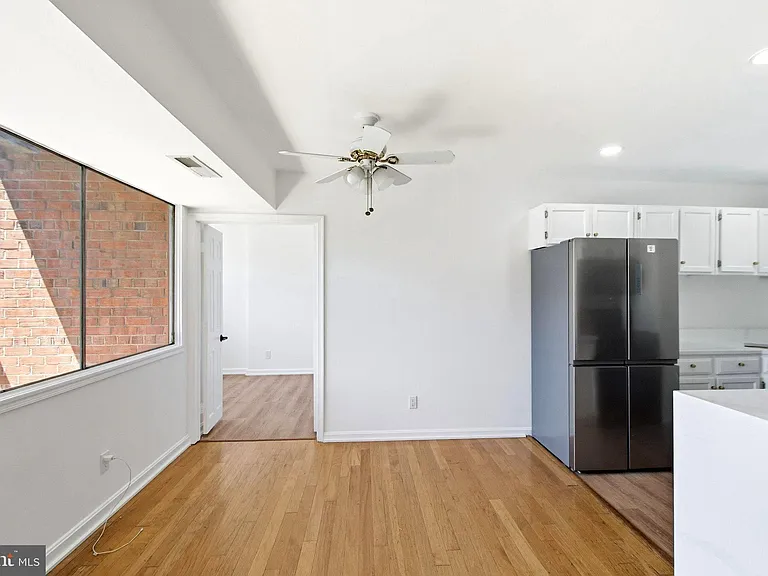 431 N Armistead St #307 — Photo 8