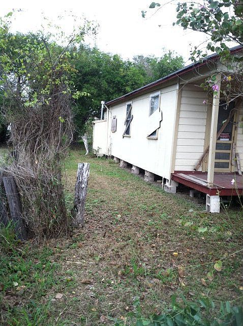 2nd image of 1921 E Ringgold St