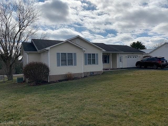 1st image of 3859 Bainbridge Dr