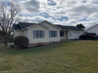 3859 Bainbridge Dr, Pulaski, VA 24301