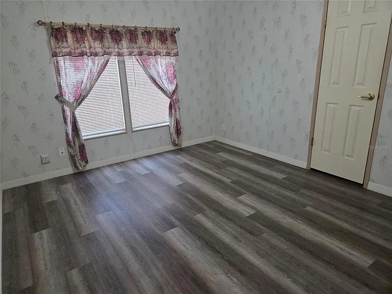 3224 Manatee Rd — Photo 10