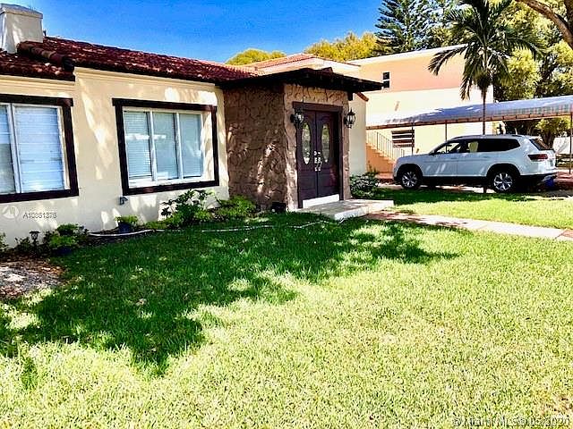 2nd image of 1015 W 47th St #0