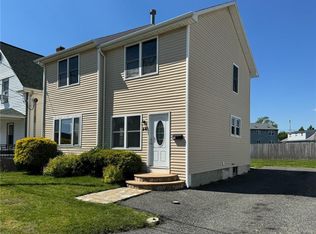 44 Charpentier Ave, Pawtucket, RI 02861