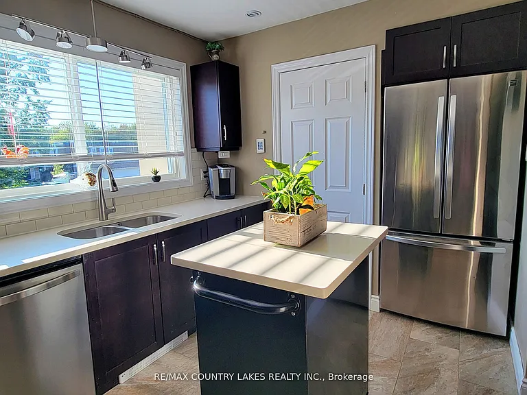 4 Paradise Blvd #11 — Photo 21