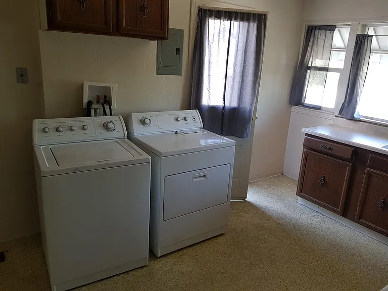 1119 Buena Vista Ave #1 — Photo 8