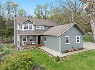 351 N 20th Ter, Leavenworth, KS 66048