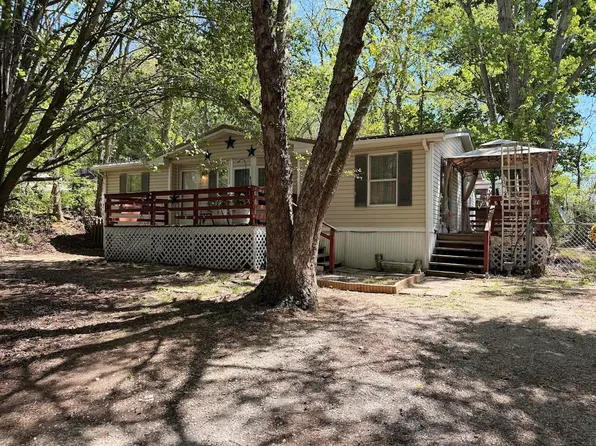 849 Pepper St, Pulaski, VA 24301