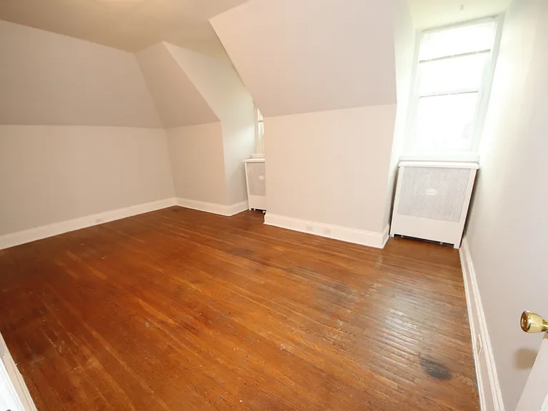 4109 Roland Ave #3F — Photo 8