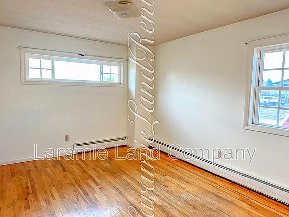 2nd image of 1453 North St