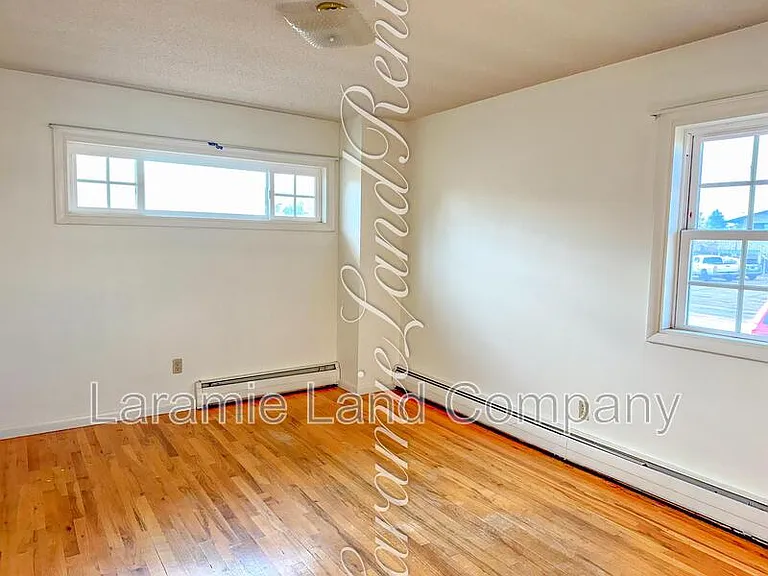 1453 North St — Photo 2