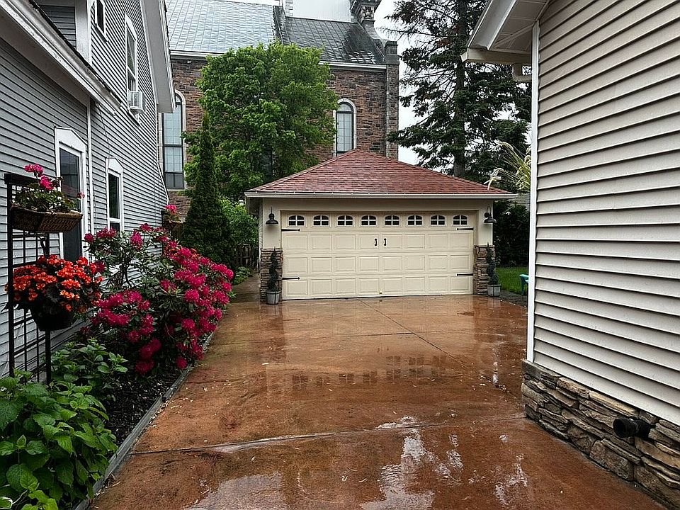 1st image of 109 Elmwood Ave