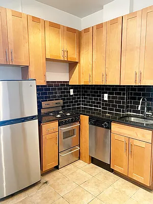 Rented by Waverly Realty Associates | media 34