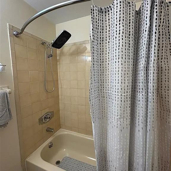 1005 SW 48th Ter #8 — Photo 20