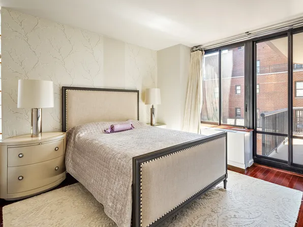 304 East 65th Street image 4 of 13