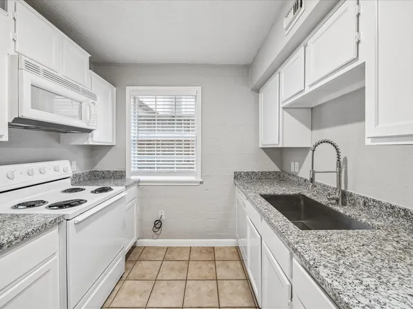 802 Stanford St, Houston, TX