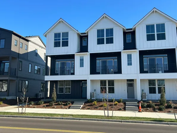 3554 SE Brookwood Ave, Hillsboro, OR 97123