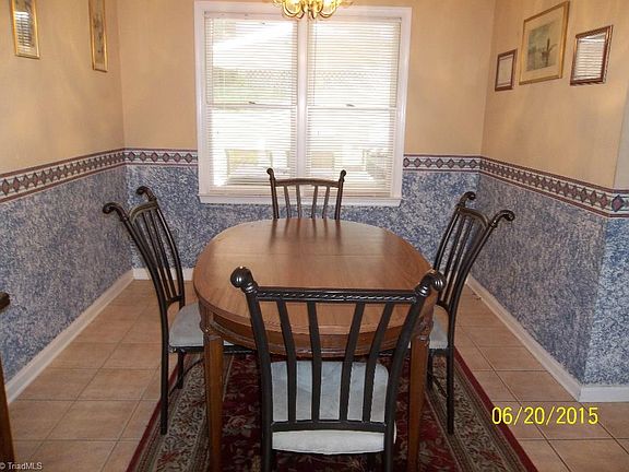 5th image of 3807 Bardwell Pl
