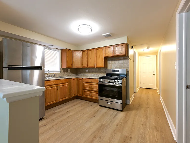 1018 S 11th Ave #G — Photo 6