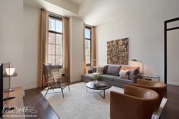 1st image of 425 W 50th St APT 11C