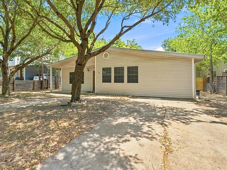 1127 Denfield St — Photo 20