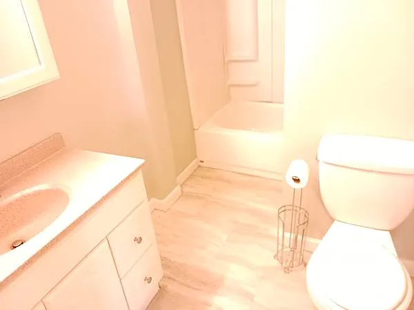 31 Farnham Ave #1 — Photo 9