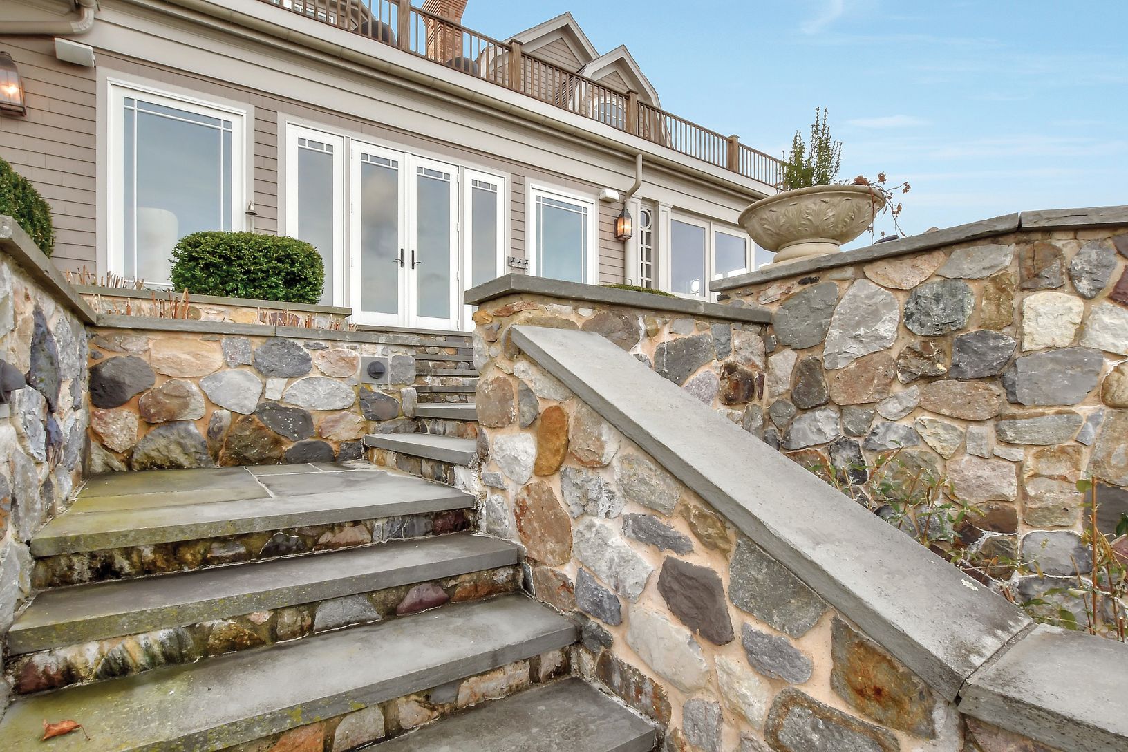 10 Lari Lane, Shelter Island - Bumblebee Manor - Stonework