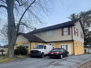 73 N Oak St, Lititz, PA 17543