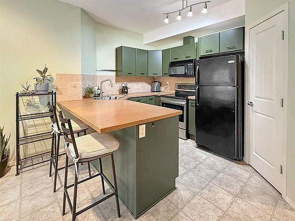 4th image of 160 S Moberly Rd #306