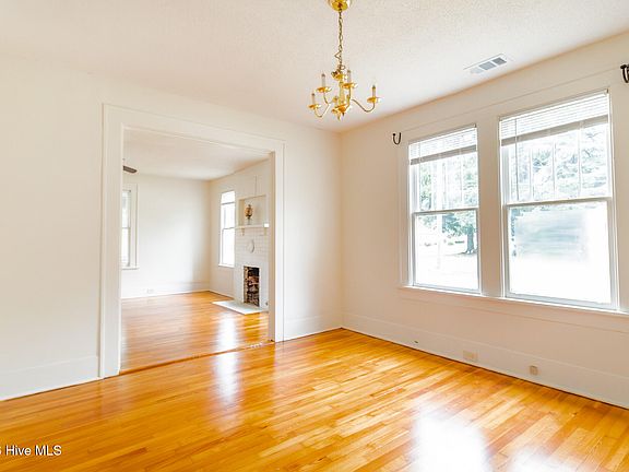 5th image of 2517 Wrightsboro Road