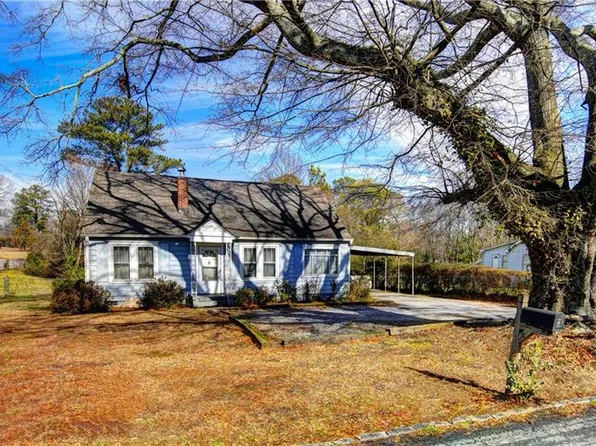 908 Astor Ave, Forest Park, GA 30297