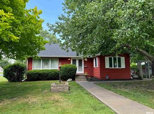 809 SW 6th St, Aledo, IL 61231