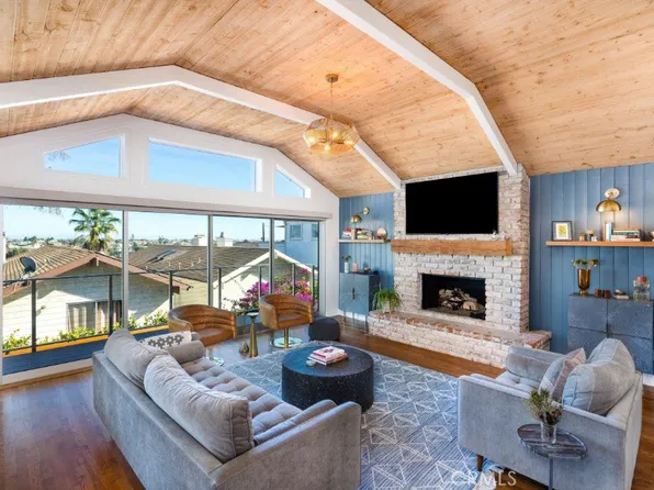 1618 Carver St, Redondo Beach, CA 90278