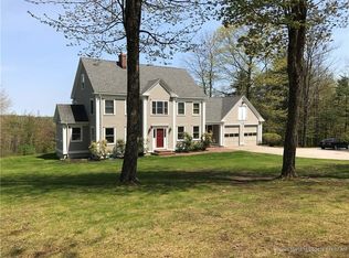 163 Mountain Rd, Falmouth, ME 04105