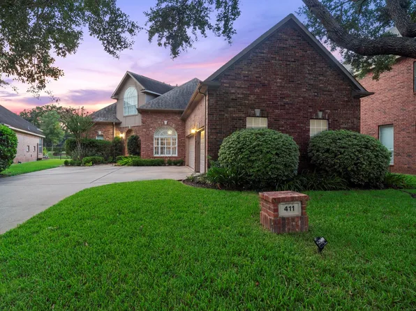 411 Brook Shore Ct, Sugar Land, TX 77478