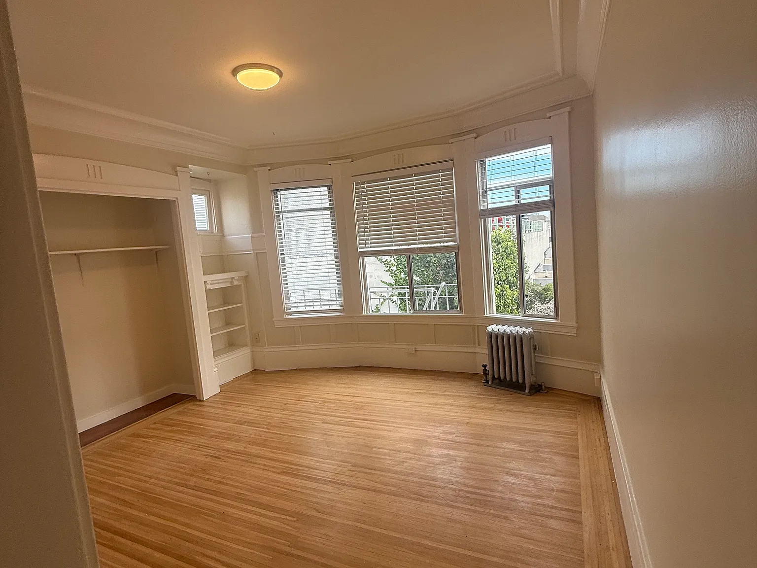 1 bed, 700 sqft, $3,400 — Photo 1