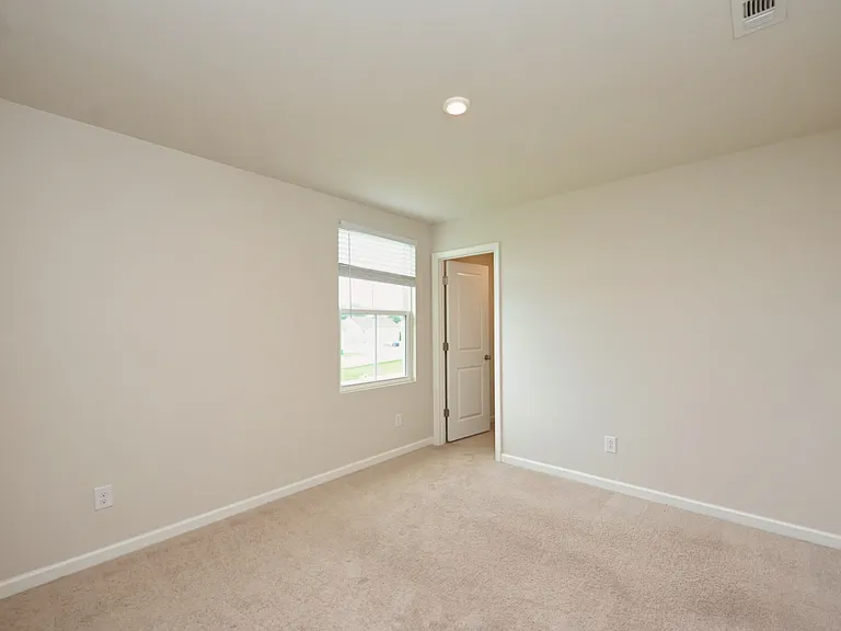 2161 Brokeshire Dr — Photo 43